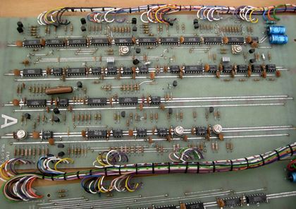 Ems-Polysynthi loom, 3 boards wired